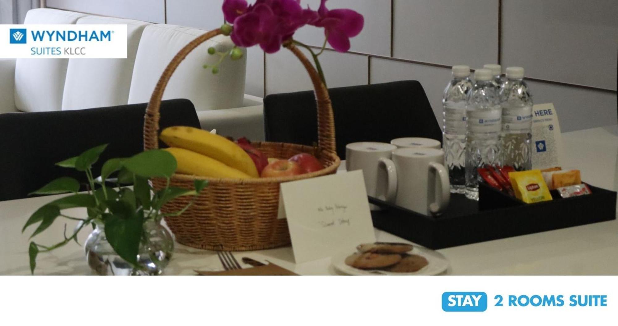 Wyndham Suites Klcc Kuala Lumpur Luaran gambar A fruit basket