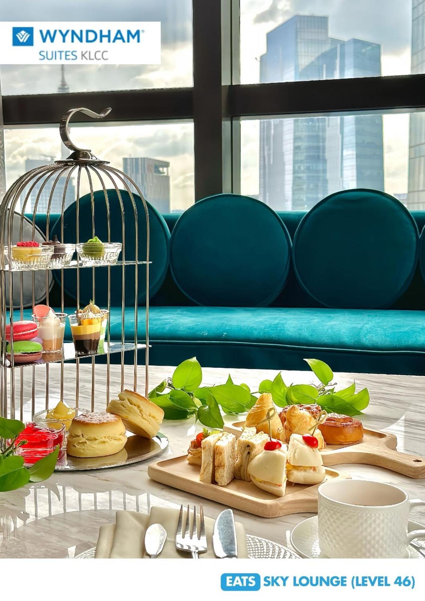 Wyndham Suites Klcc Kuala Lumpur Luaran gambar Afternoon tea at the lounge