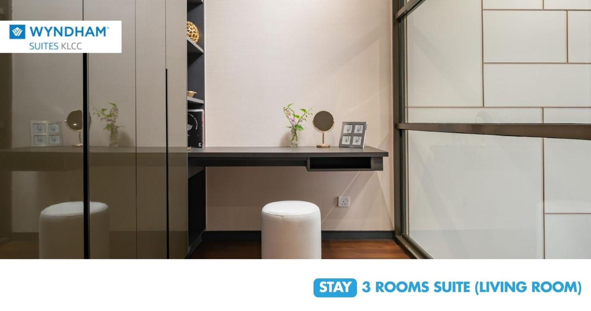 Wyndham Suites Klcc Kuala Lumpur Luaran gambar 3-room suite living room